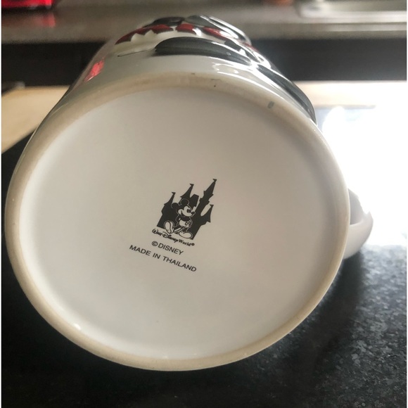 3D Disney Mickey Mouse Mug - Picture 3 of 5